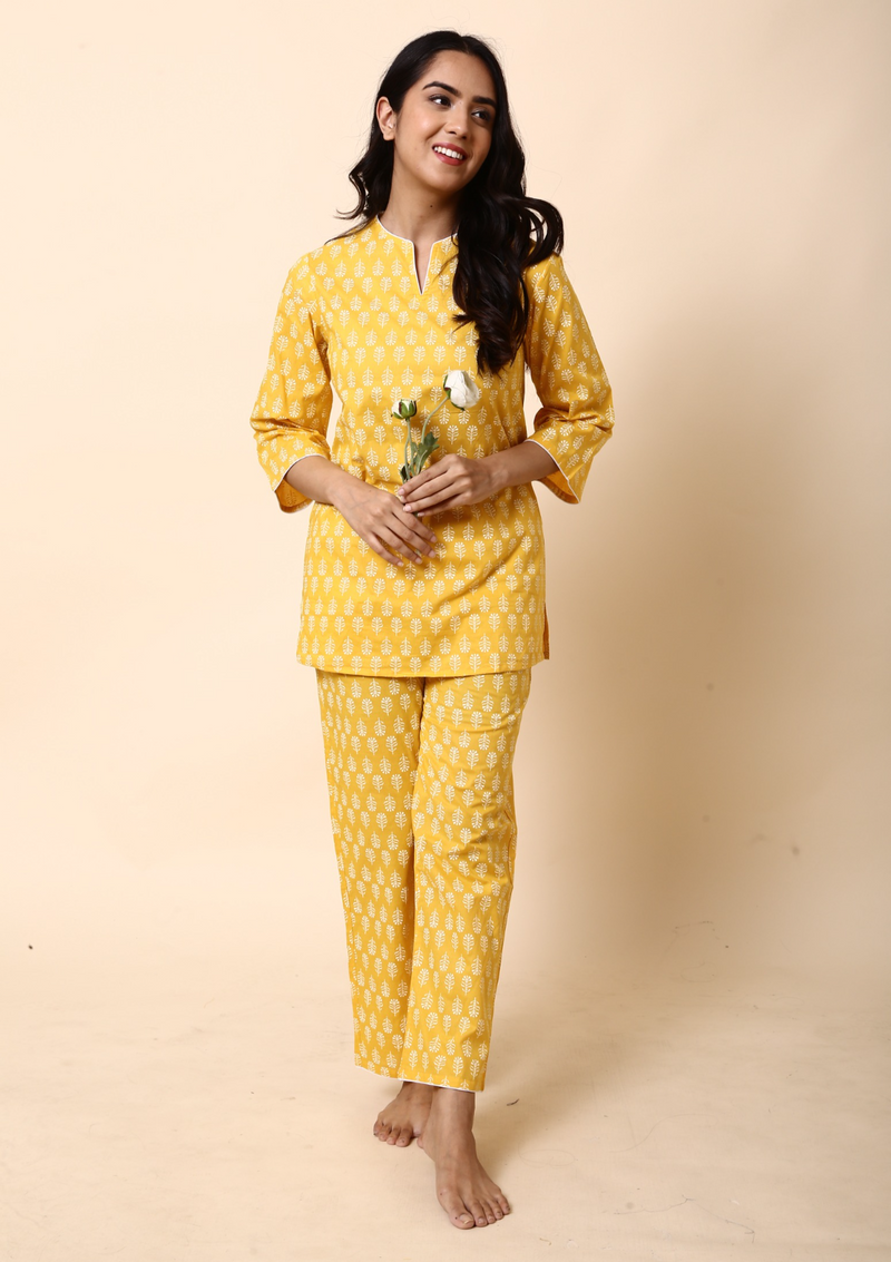 Aamras Co-ord Set for women is all things comfortable and pretty